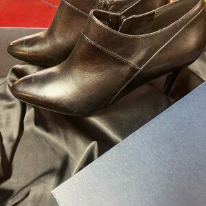 Cole Haan black shotie size 9 NWT